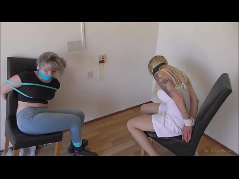 ❤️ צוגעבונדן / צוגעבונדן און געגאסען / מיידל אין נויט ❤️ באַרען ווידעא ביי אונדז yi.porn-93.ru ☑