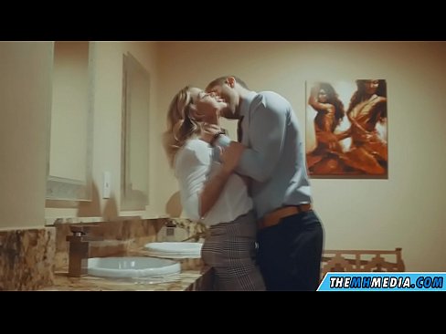 ❤️ ווען אַ באַסטי בלאָנדע סידוס איר אין אַ ציבור אָפּטריט ❤️ באַרען ווידעא ביי אונדז yi.porn-93.ru ☑